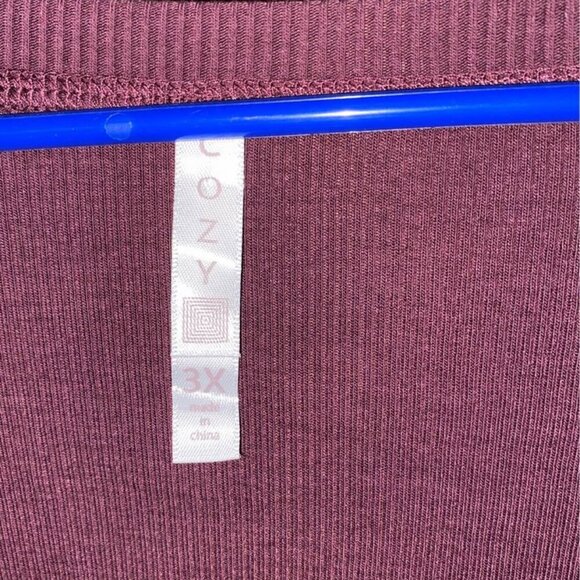 Lularoe Hazel long sleeve raglan Cozy v-neck size 3x - Picture 3 of 4